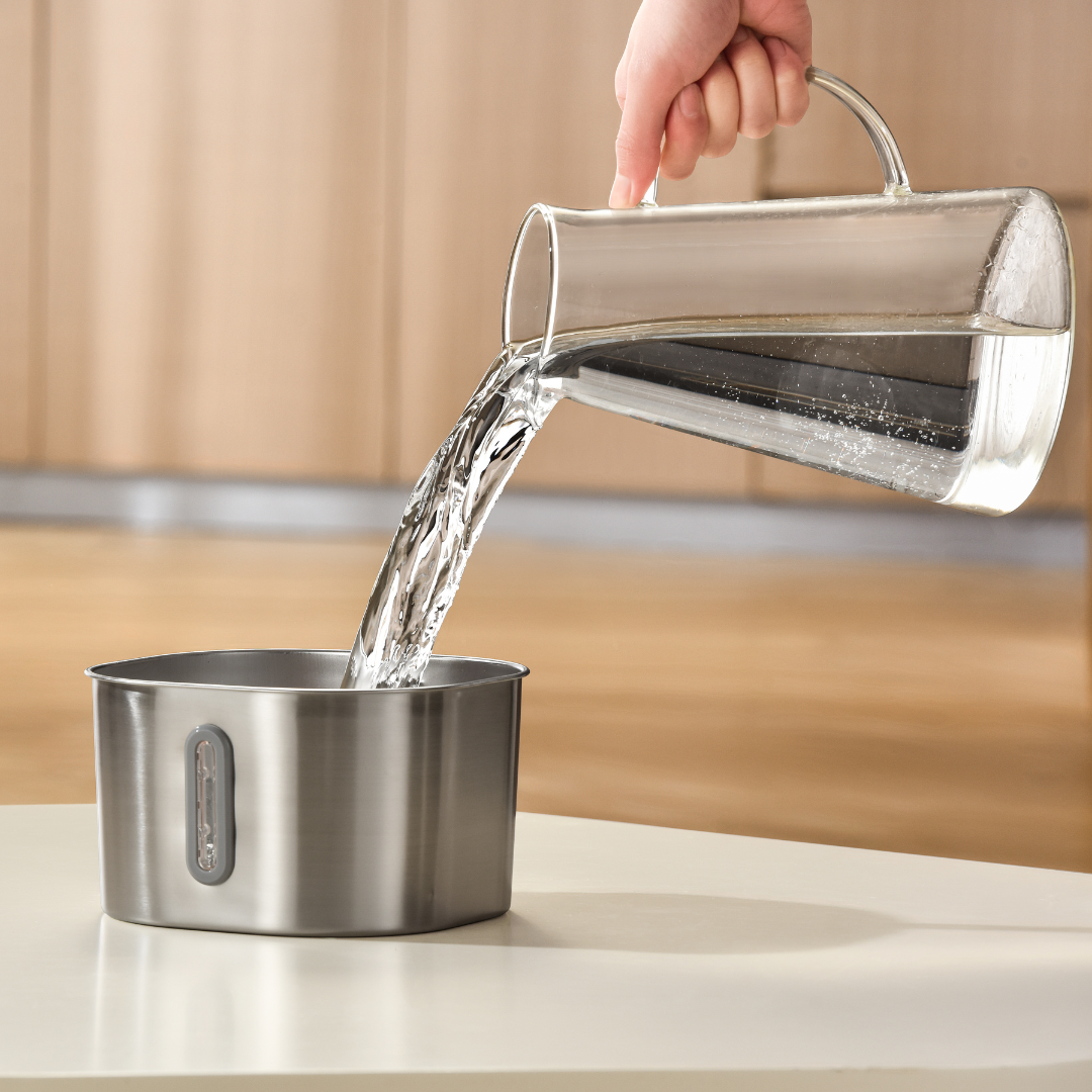 The KittySpout™ - 2.2L Hydration & Playtime Value Bundle